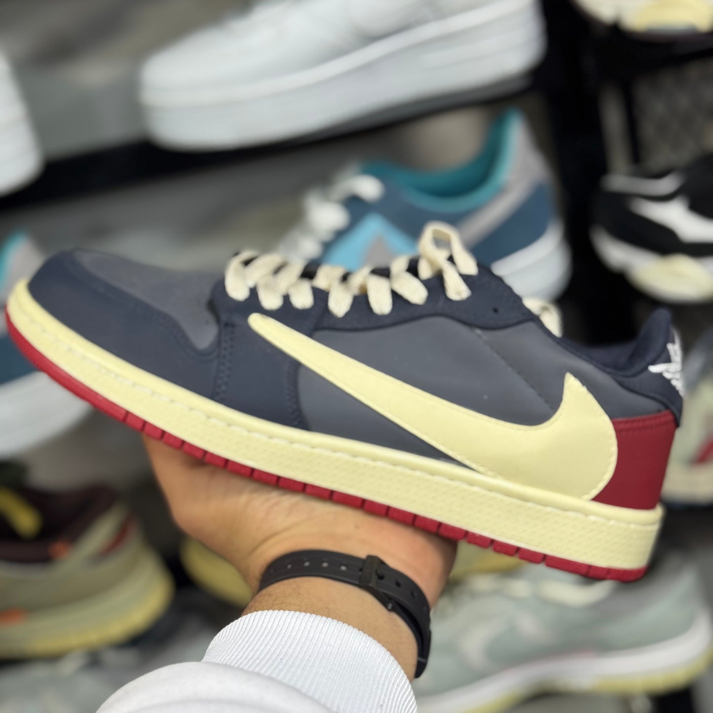 Air jordan travis scott