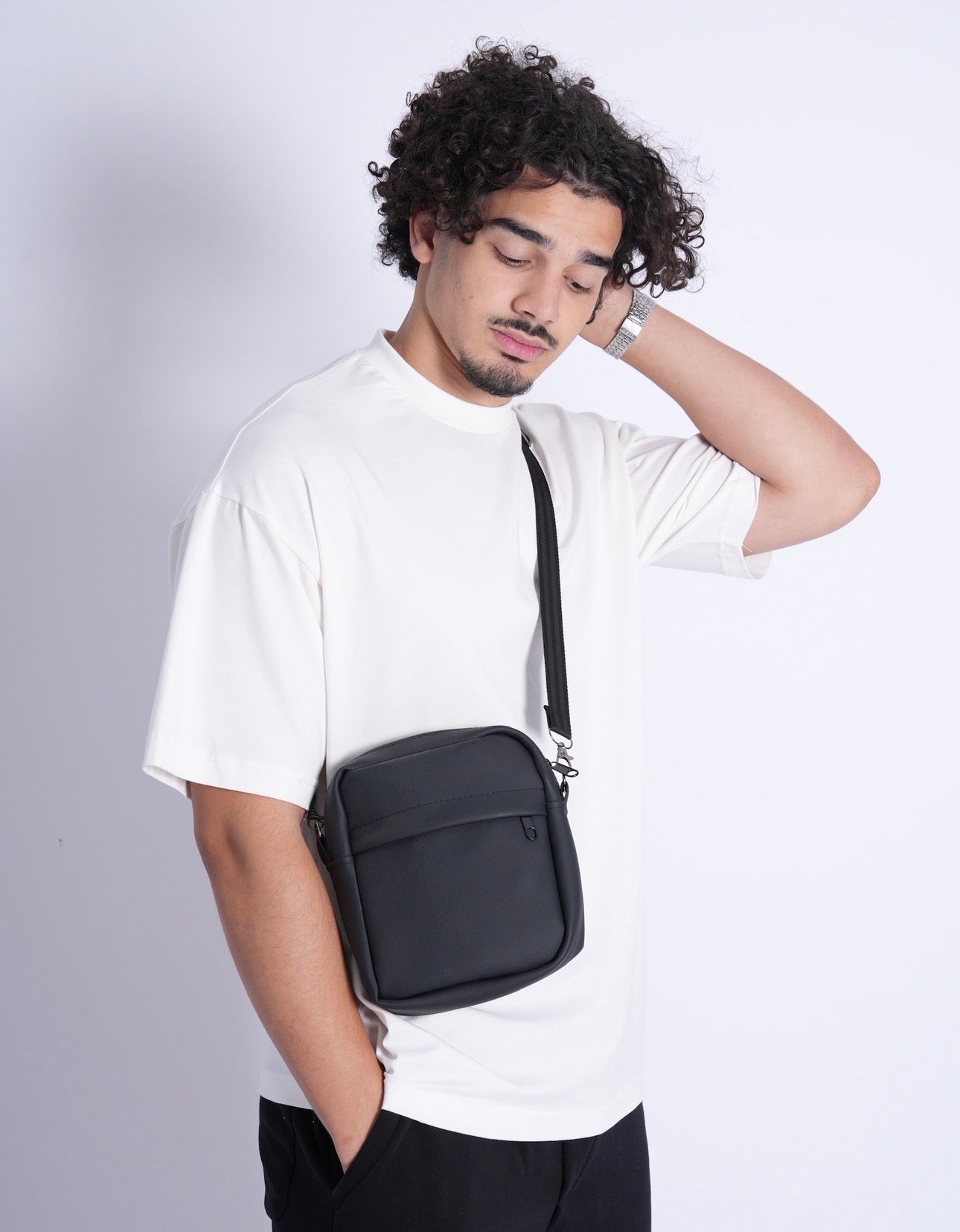 Sacoche simili cuir basique